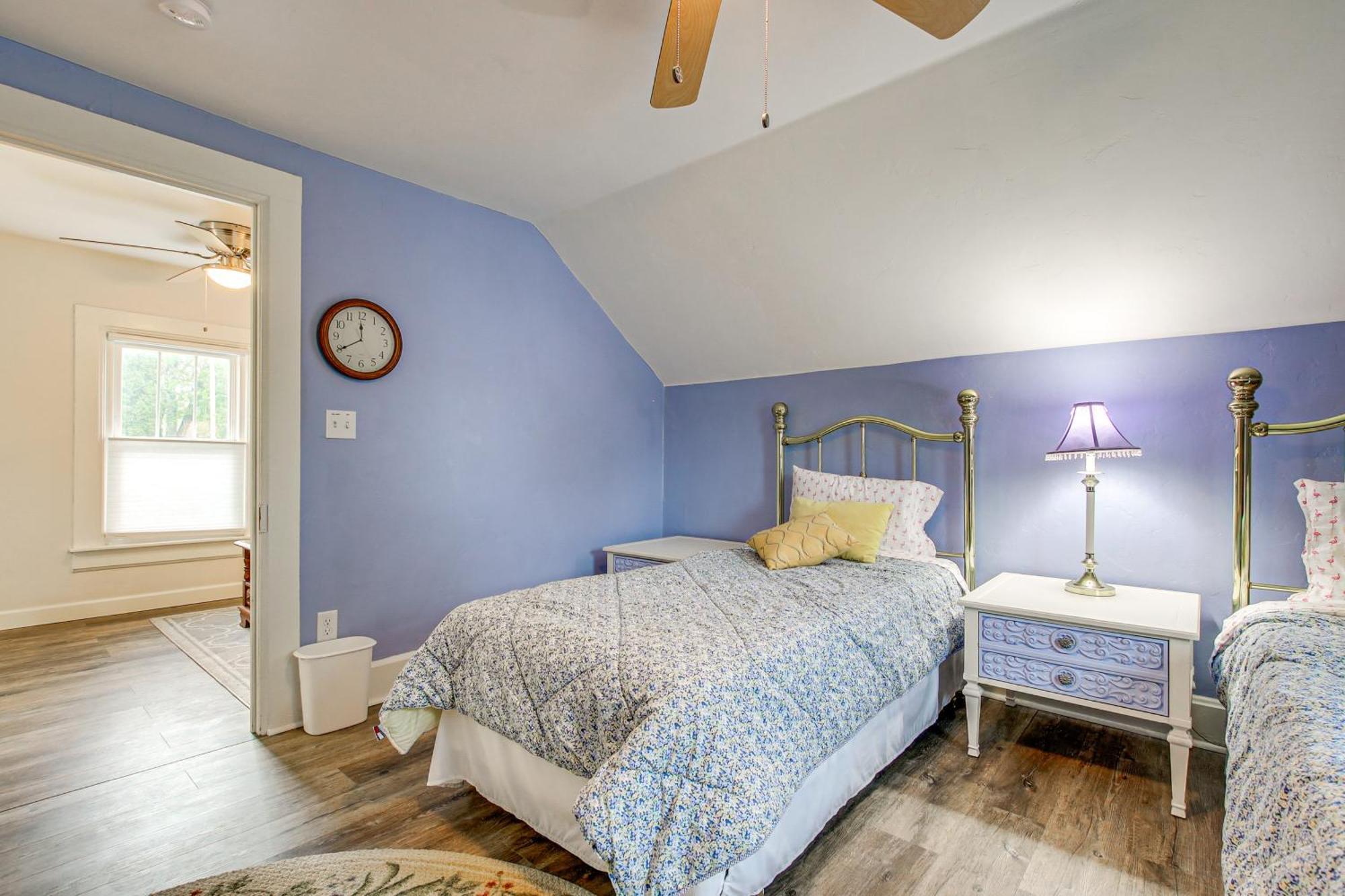 Lavish House With Patio - 2 Blocks To Green Lake! Bagian luar foto
