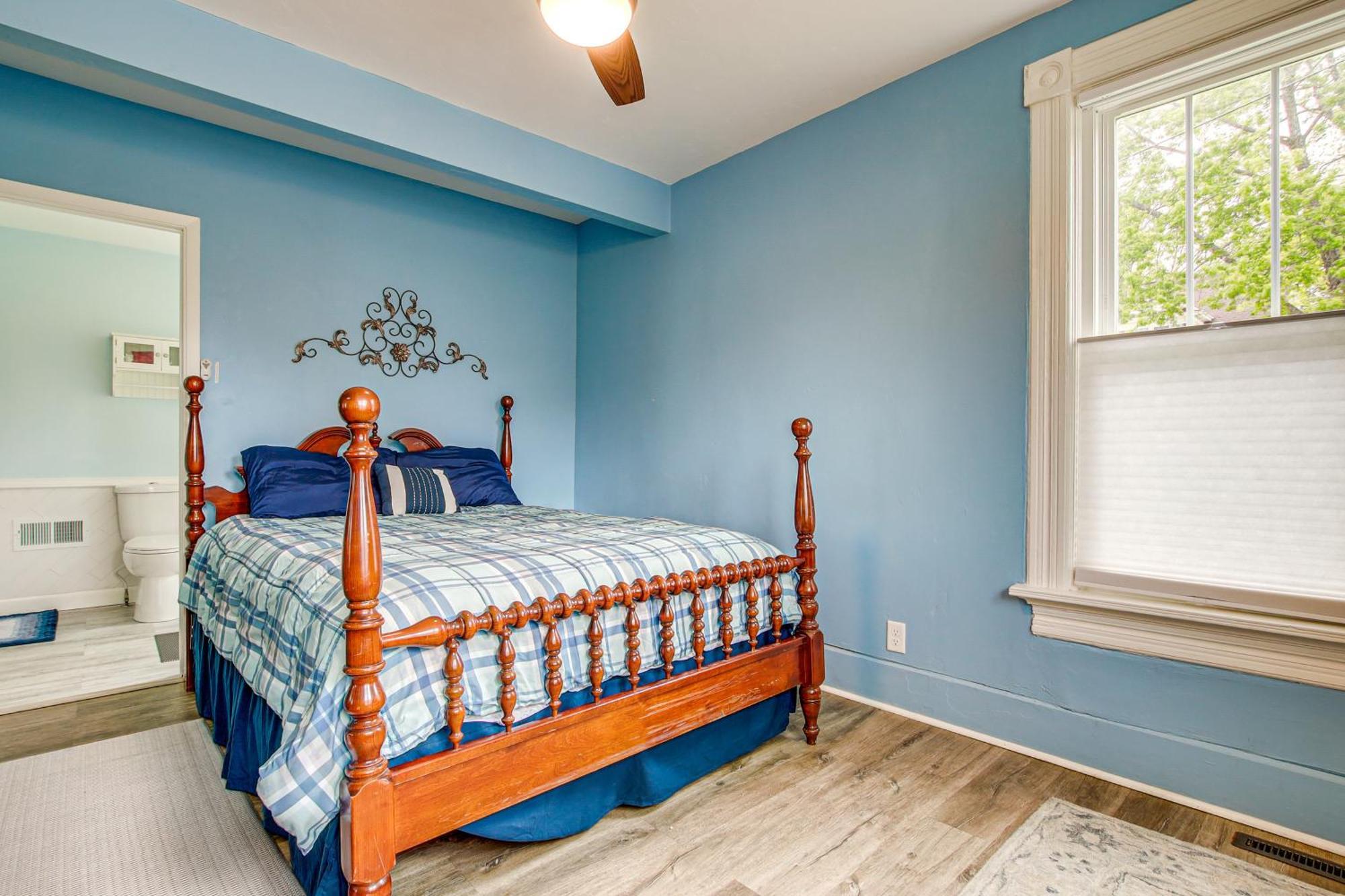 Lavish House With Patio - 2 Blocks To Green Lake! Bagian luar foto